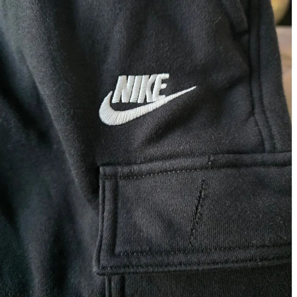 Nike Club Fleece Cargo Jogger Pants Youth Size L